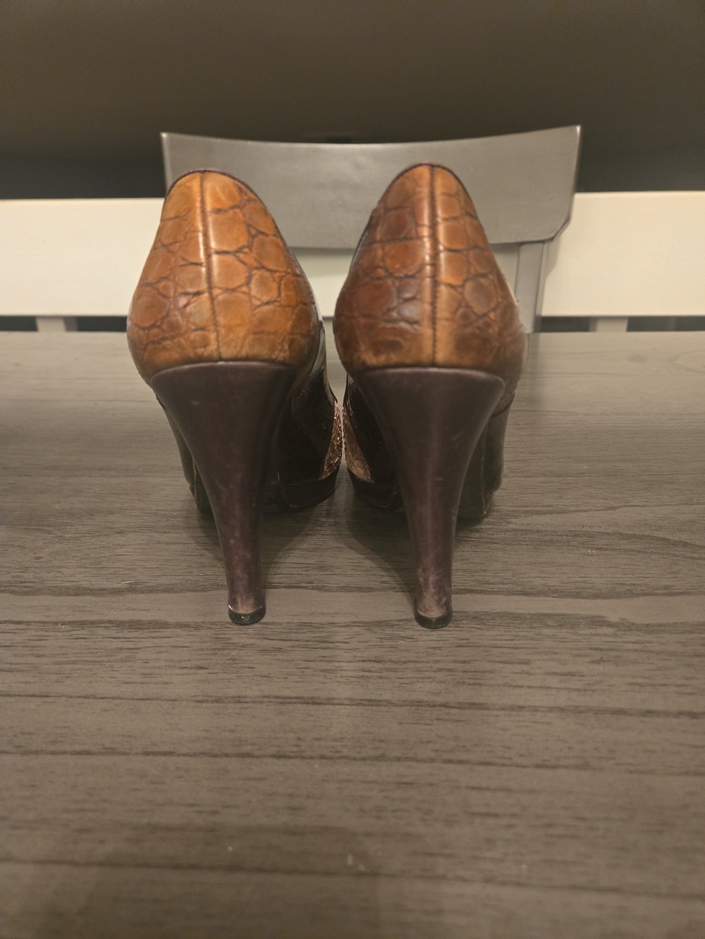 Stuart Weitzman Brown Croc-Embossed Platform Pumps - Picture 4 of 5